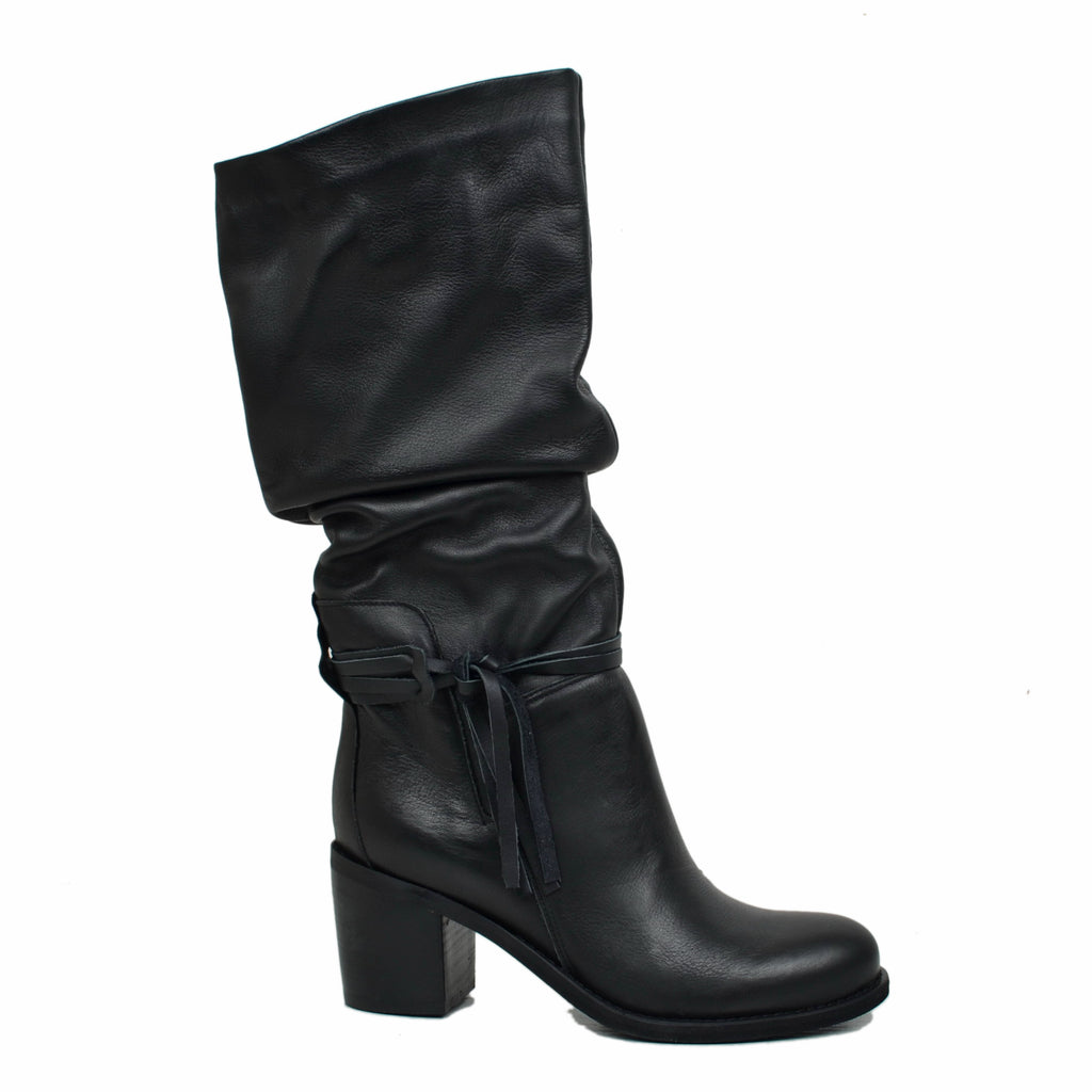 Medium Height Boots Tapered and Pleated Leg Black Leather - 2