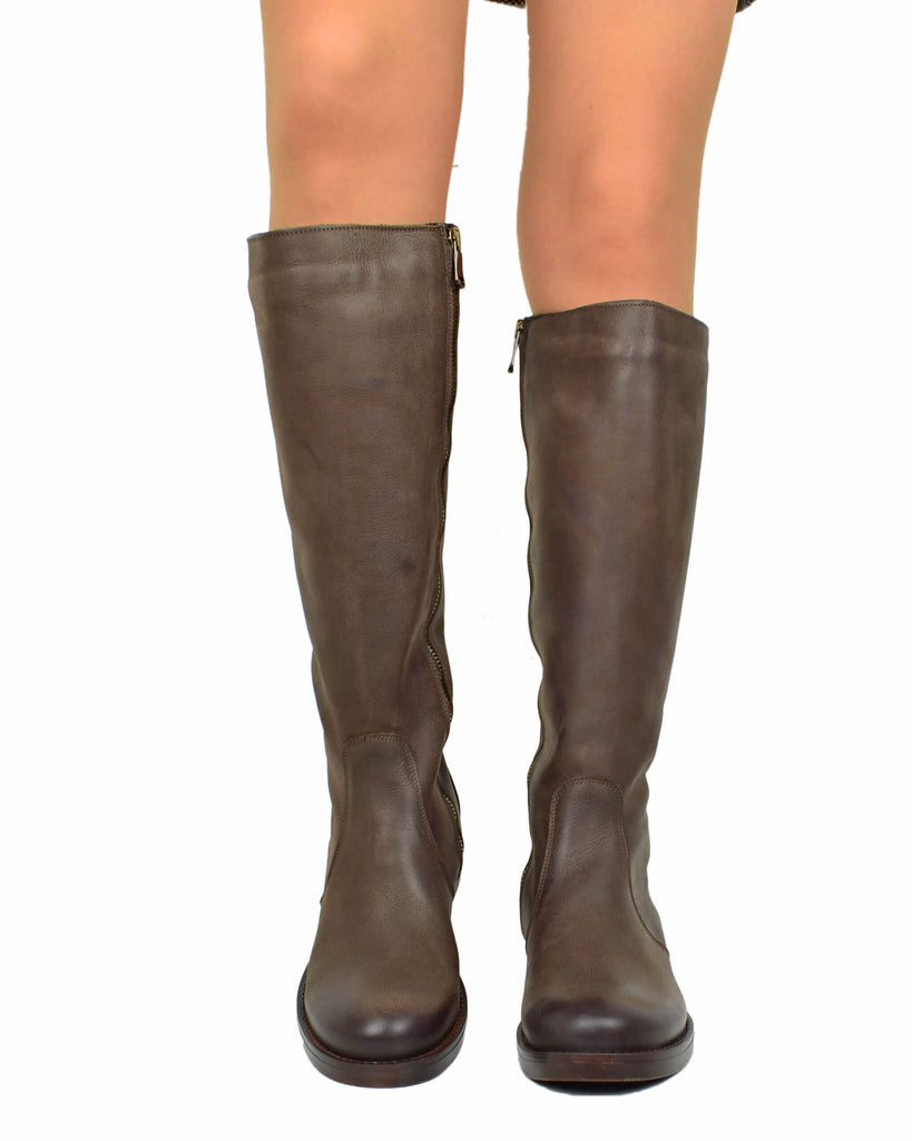 Tall Nubuck Leather Riding Boots with Classic Shaft and Side Zip – Brown - 4