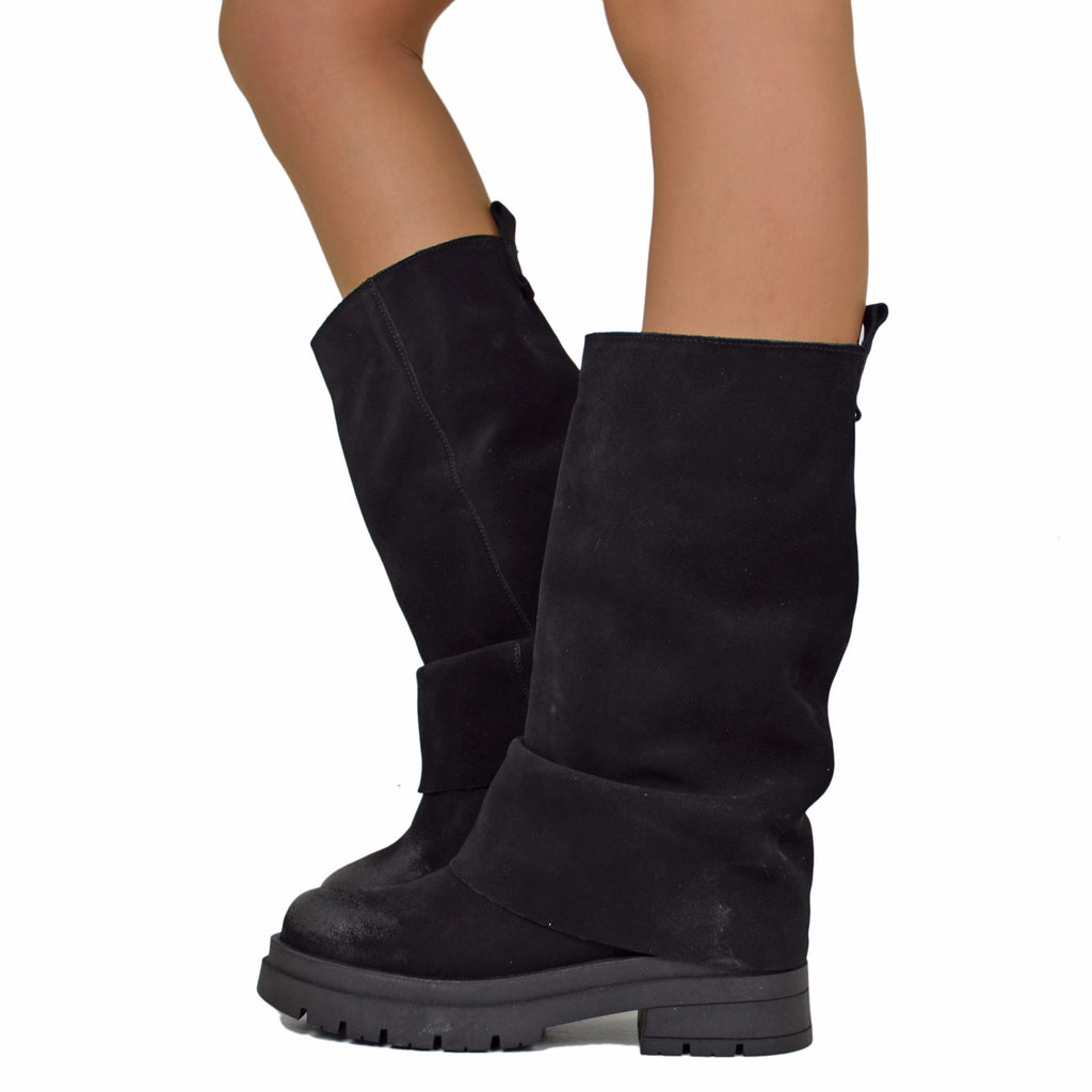 Biker Boots con Ghetta in Pelle Fondo Platform Pianta Larga Camoscio Nero