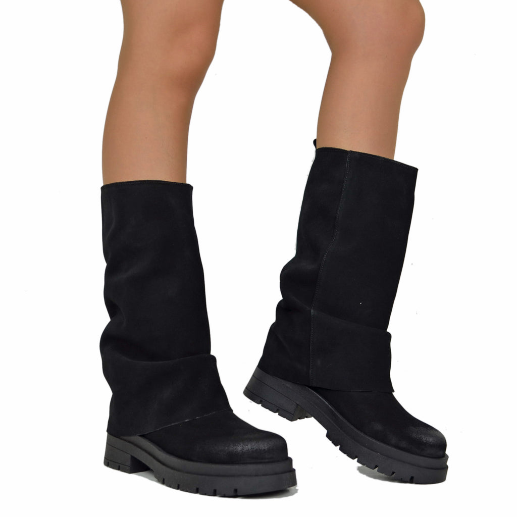 Biker Boots con Ghetta in Pelle Fondo Platform Pianta Larga Camoscio Nero - 2