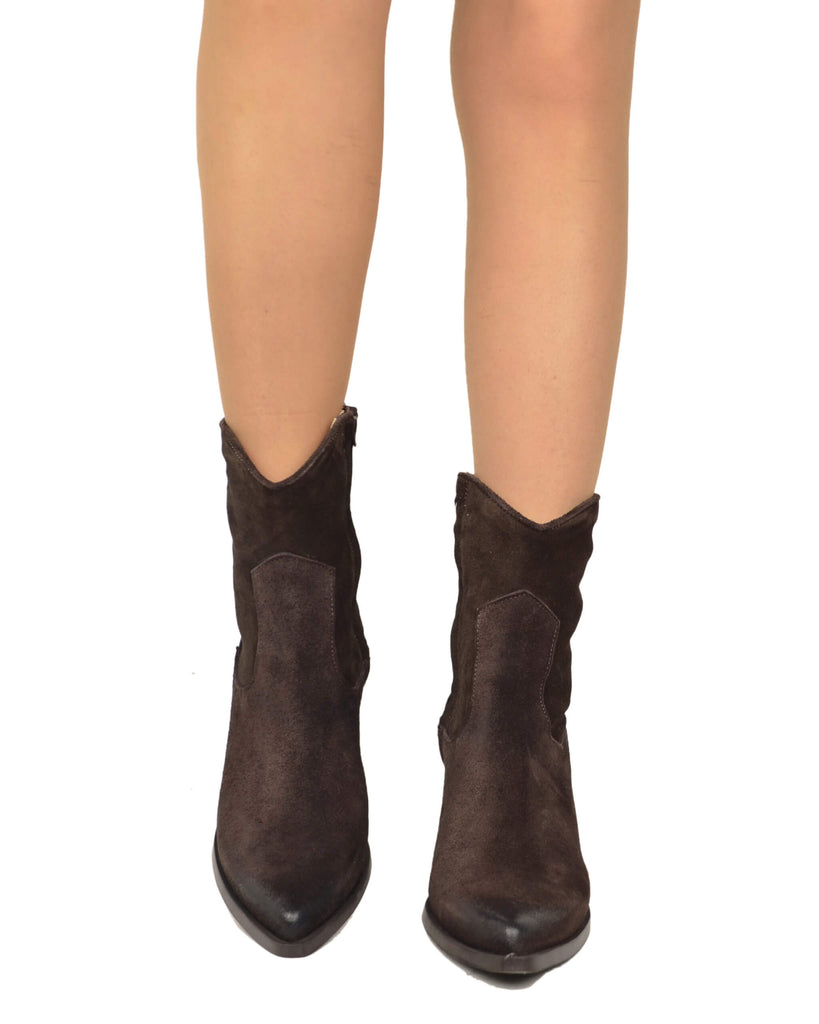 Ankle Boots with 9 cm Heel in Distressed Vintage Effect Leather, Brown - 5