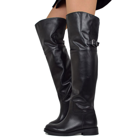 Hohe Reitstiefel bis zum Knie, elegante Overknee-Stiefel, schwarzes Leder