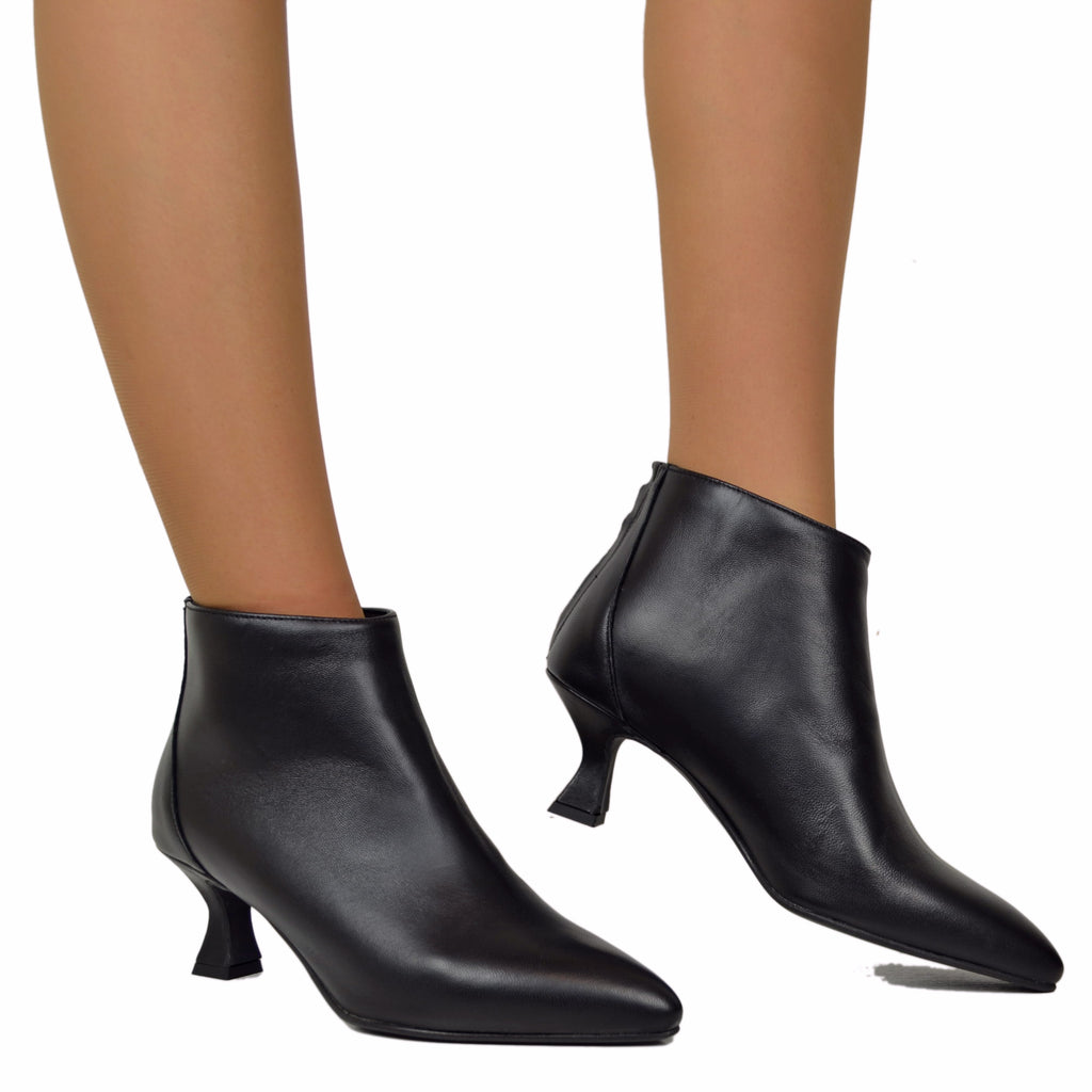 Elegant Ankle Boots with Spool Heel in Black Leather - 4
