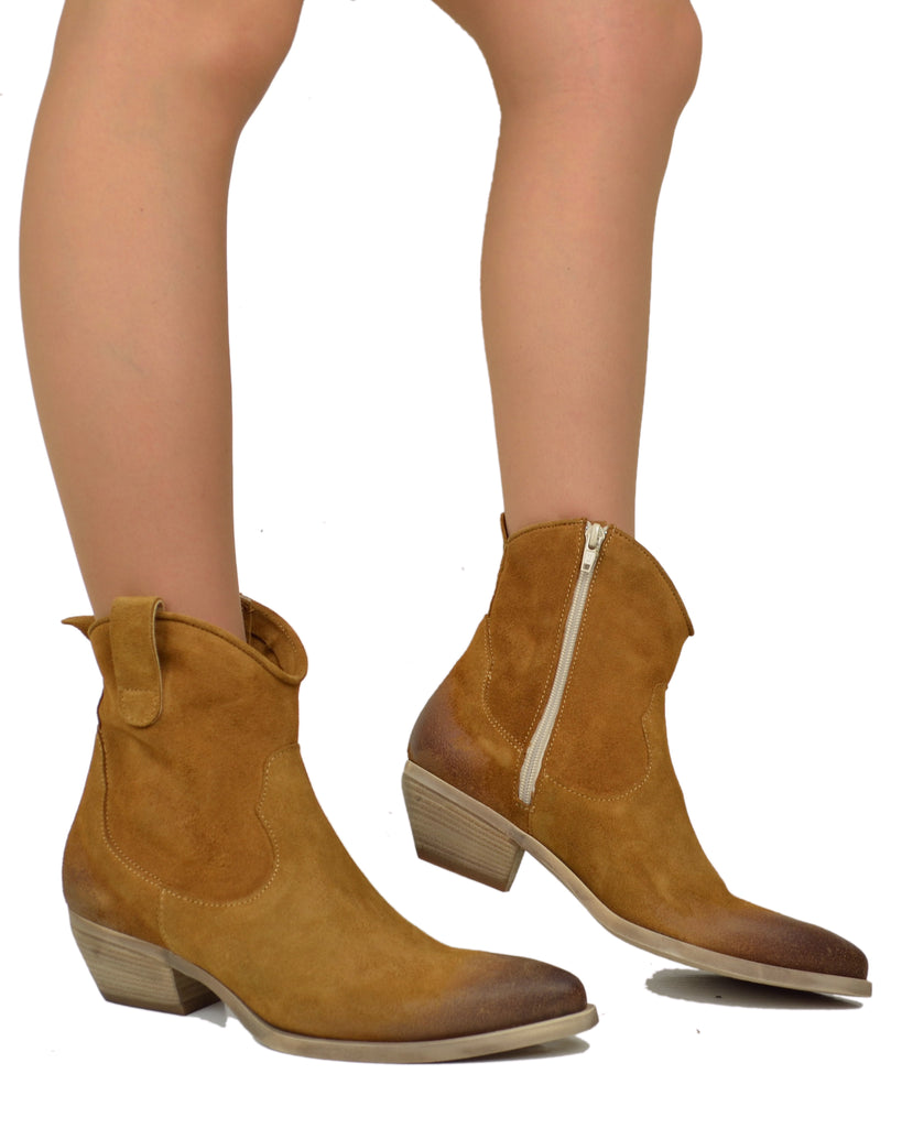 Stivaletti Texanini in Vera Pelle Scamosciata Cuoio Tacco 5 cm con Zip - 4
