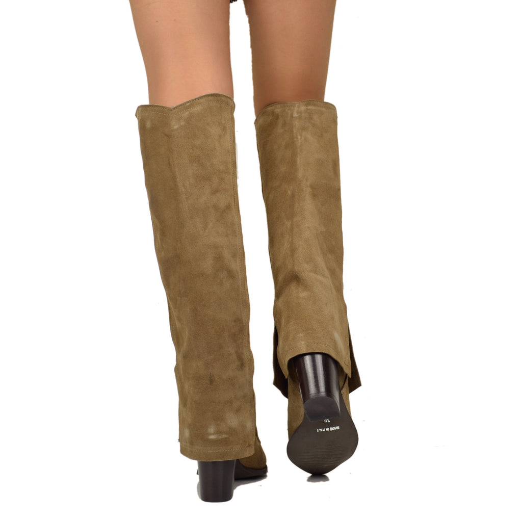 Elegante hohe Stiefel mit Gamasche aus echtem Taupe-Wildleder. Absatz 8 cm - 3