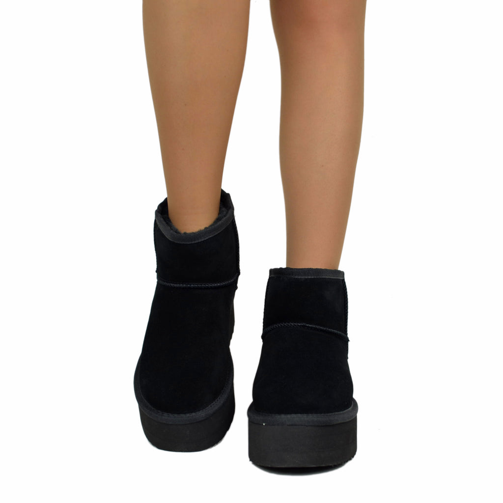 Stivaletti Platform Total Black in Pelle Scamosciata Imbottiti in Vera Lana - 5
