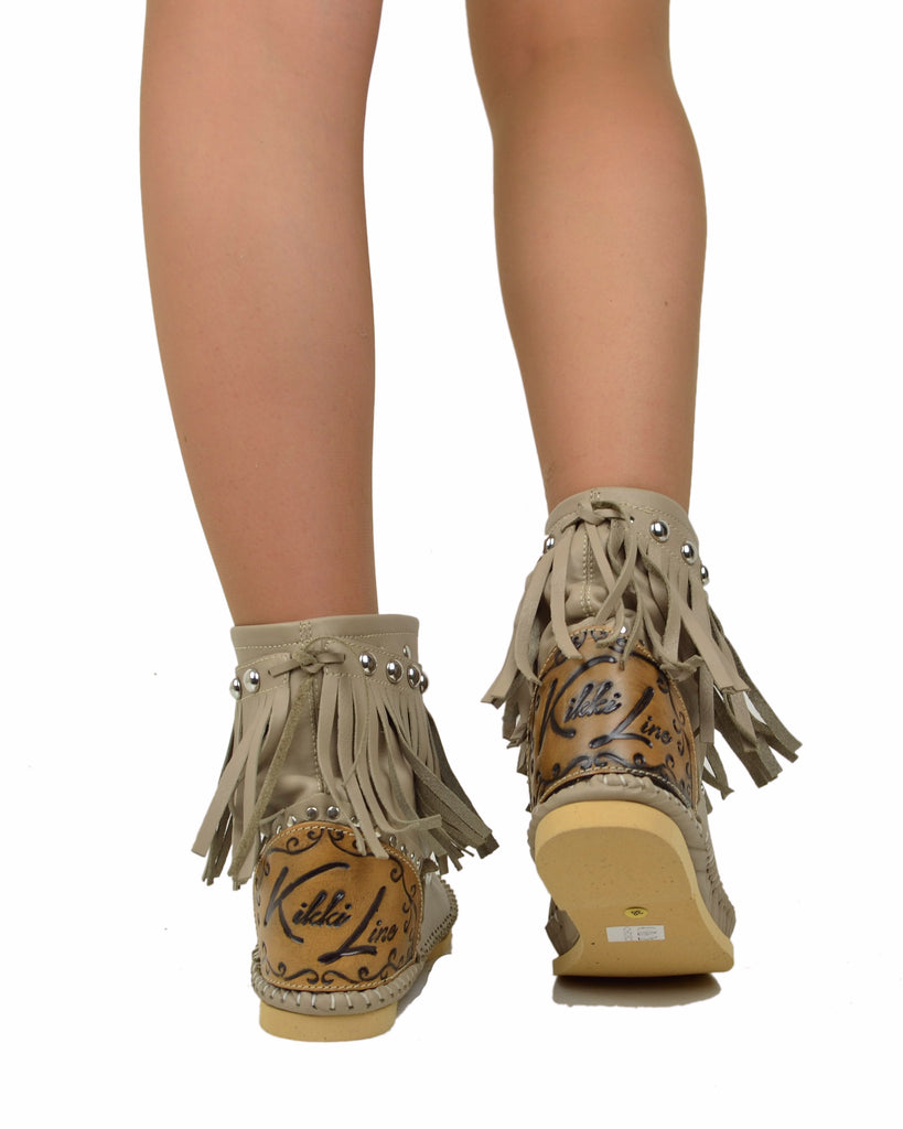 Bottes Bottes bohèmes avec Franges Cuir Beige avec Compensé Interne de 3 cm KikkiLine Riccione - 2
