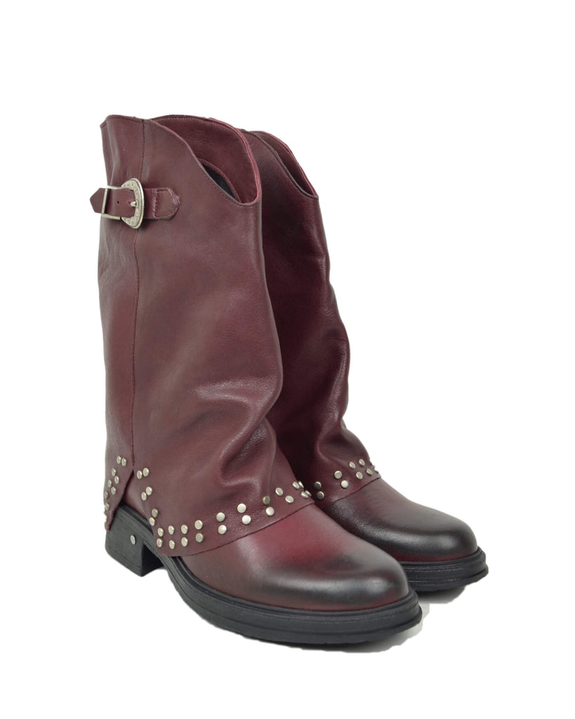 Biker Boots con Borchie Argentate e Ghetta Vera Pelle Bordeaux Gambale Ampio - 2