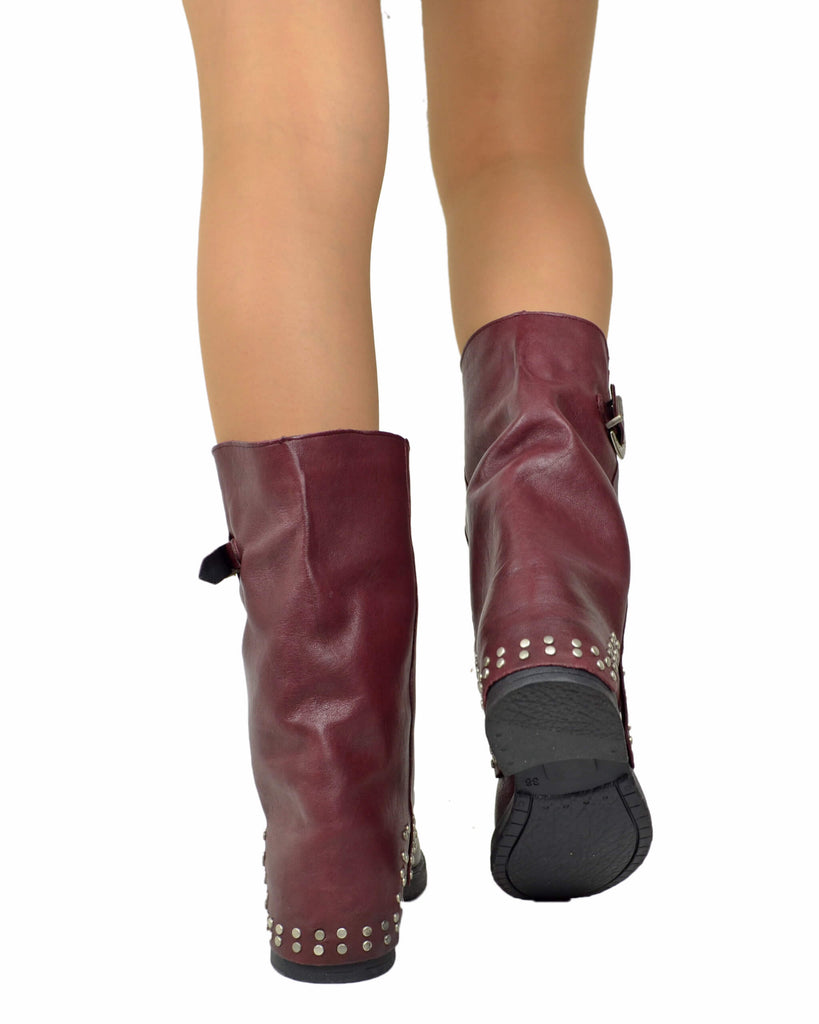 Biker Boots con Borchie Argentate e Ghetta Vera Pelle Bordeaux Gambale Ampio - 5
