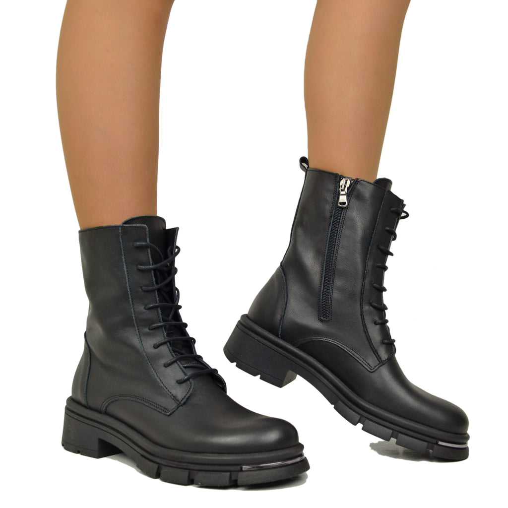 Damen-Biker-Stiefeletten aus schwarzem Leder mit Schnürsenkeln - 4