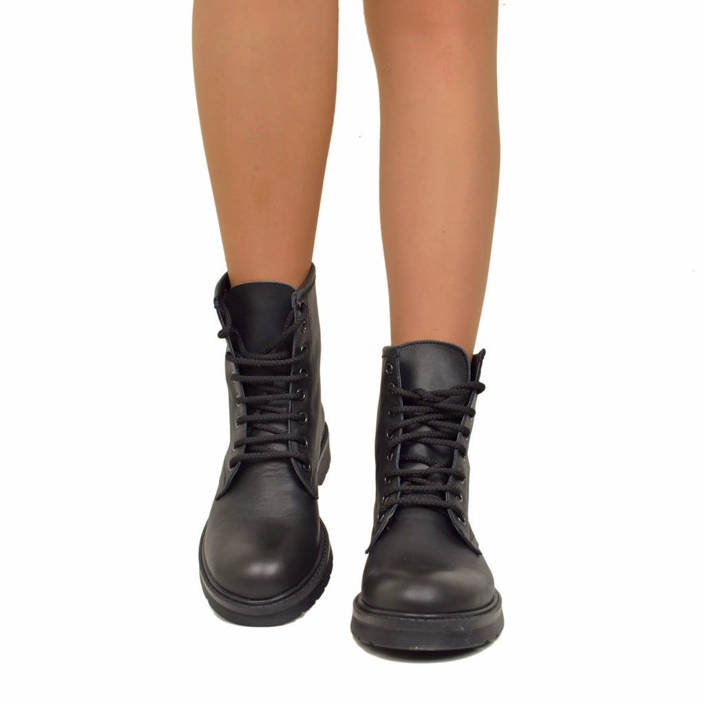 Schwarze Amphibian Damen-Stiefeletten mit Schnürsenkeln, hergestellt in Italien - 3
