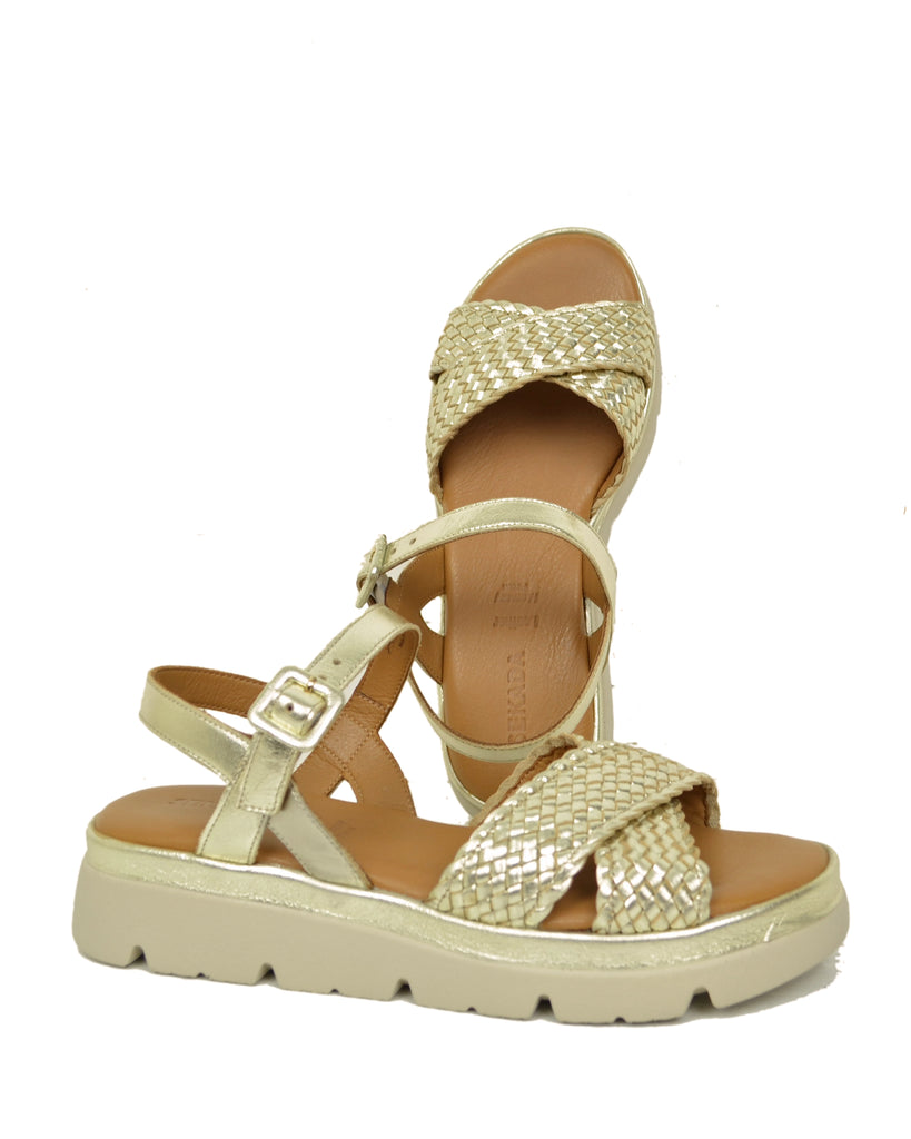 Sandali Intrecciati in Vera Pelle color Platino e Suola in Memory Foam - 4
