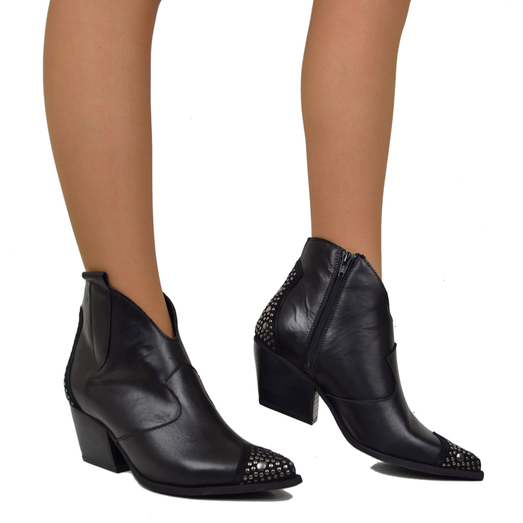 Schwarze texanische Damenstiefeletten aus Leder mit Nieten - 5