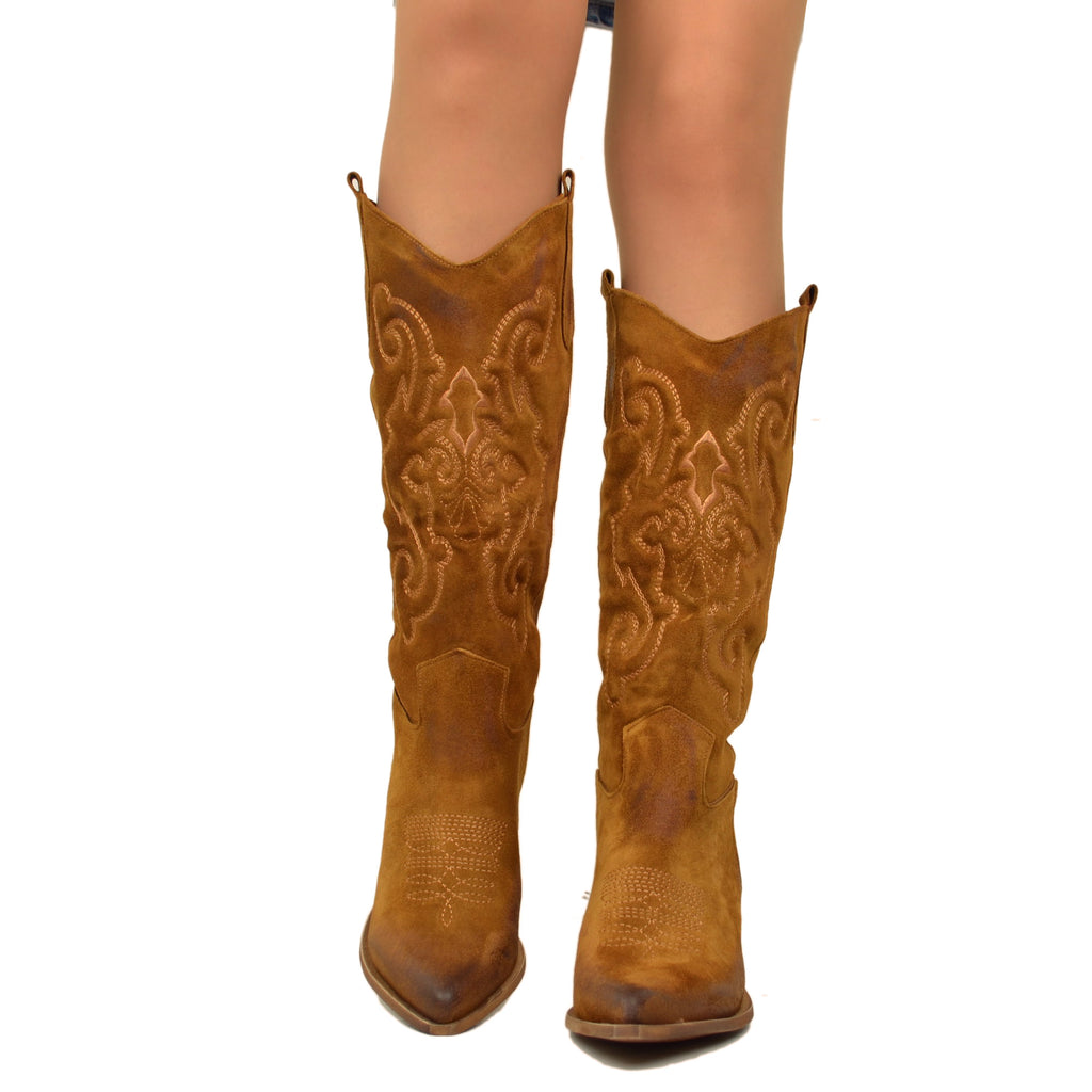 Taupefarbene Texan-Stiefel aus Wildleder mit mittlerem Absatz - 6