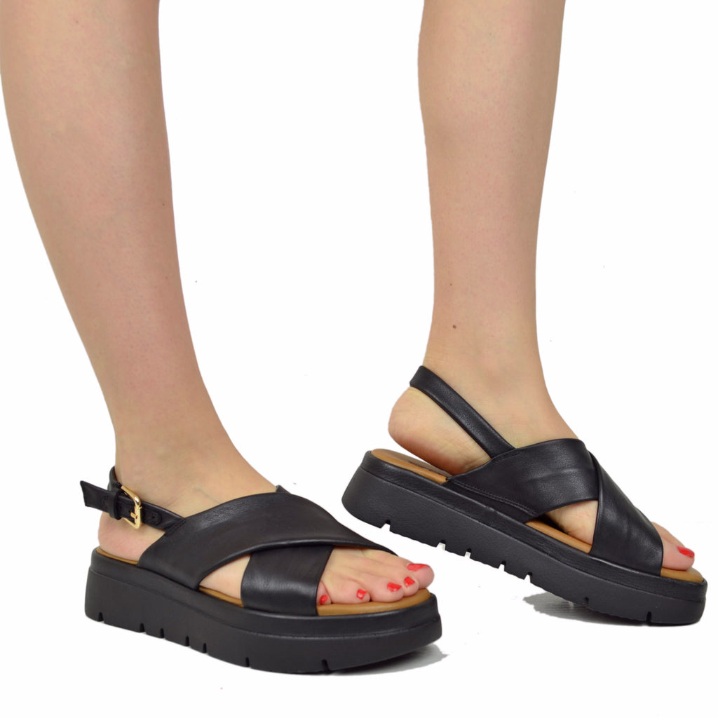 Black women's sandals with crossed bands and memory foam sole - 4