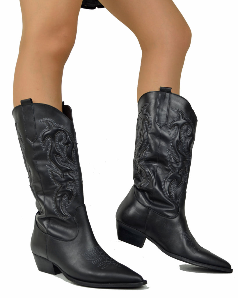 Cowboystiefel aus schwarzem Leder mit gesteppter Schaft, Herzspitze und 5 cm Absatz - 5