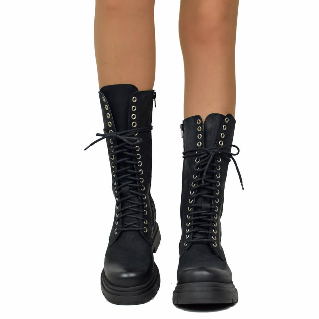 Stivali Anfibi Donna Neri in Pelle Nabuk con Lacci e Borchie - 4