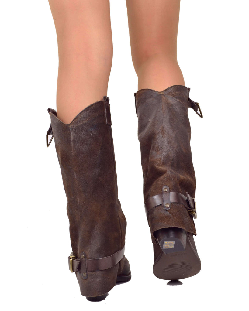 Bottes cowboy en cuir suédé marron avec guêtres et boucles bronze - 5
