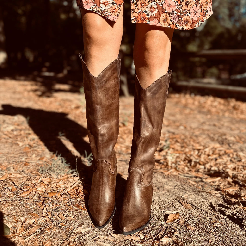 Hohe Texan-Stiefel aus schattiertem braunem Leder mit festem und weichem Schaft - 2