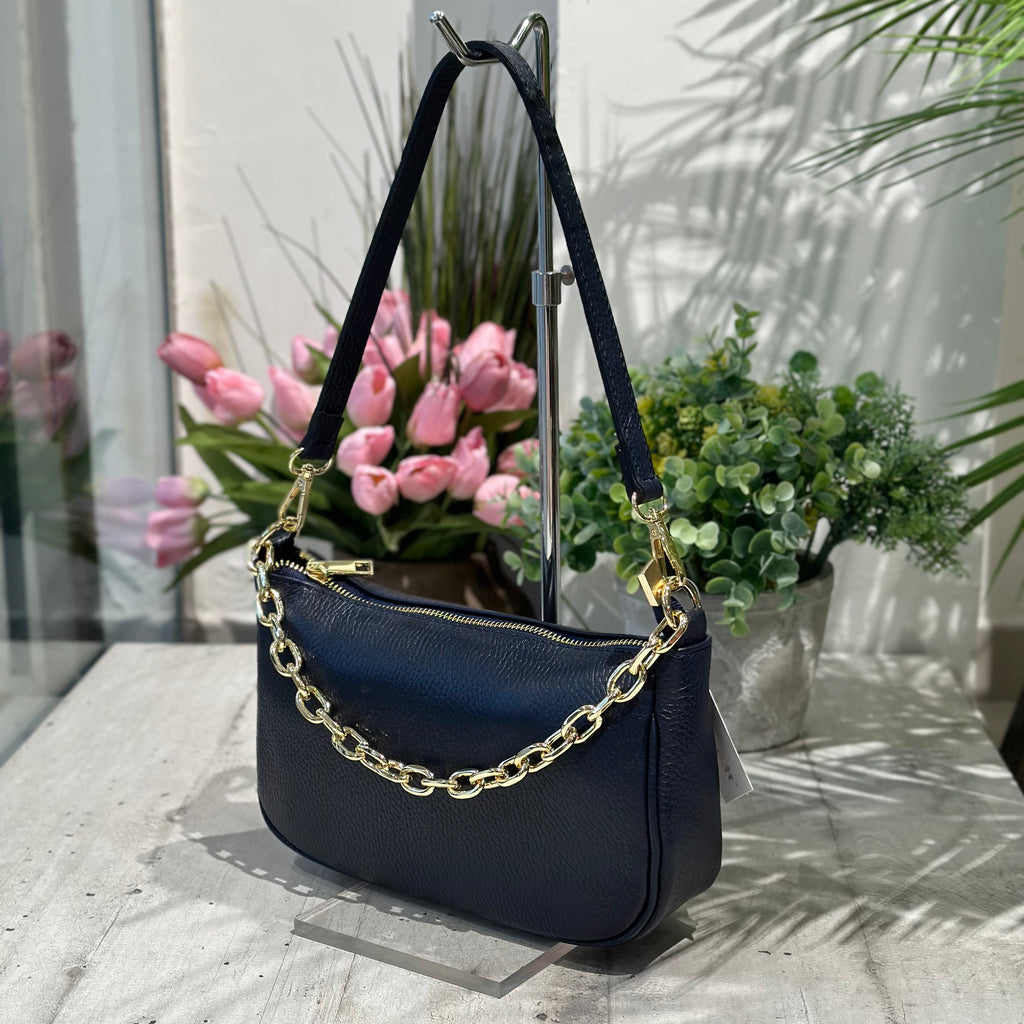 Klassische dunkelblaue Ledertasche mit Schulterkette - 2