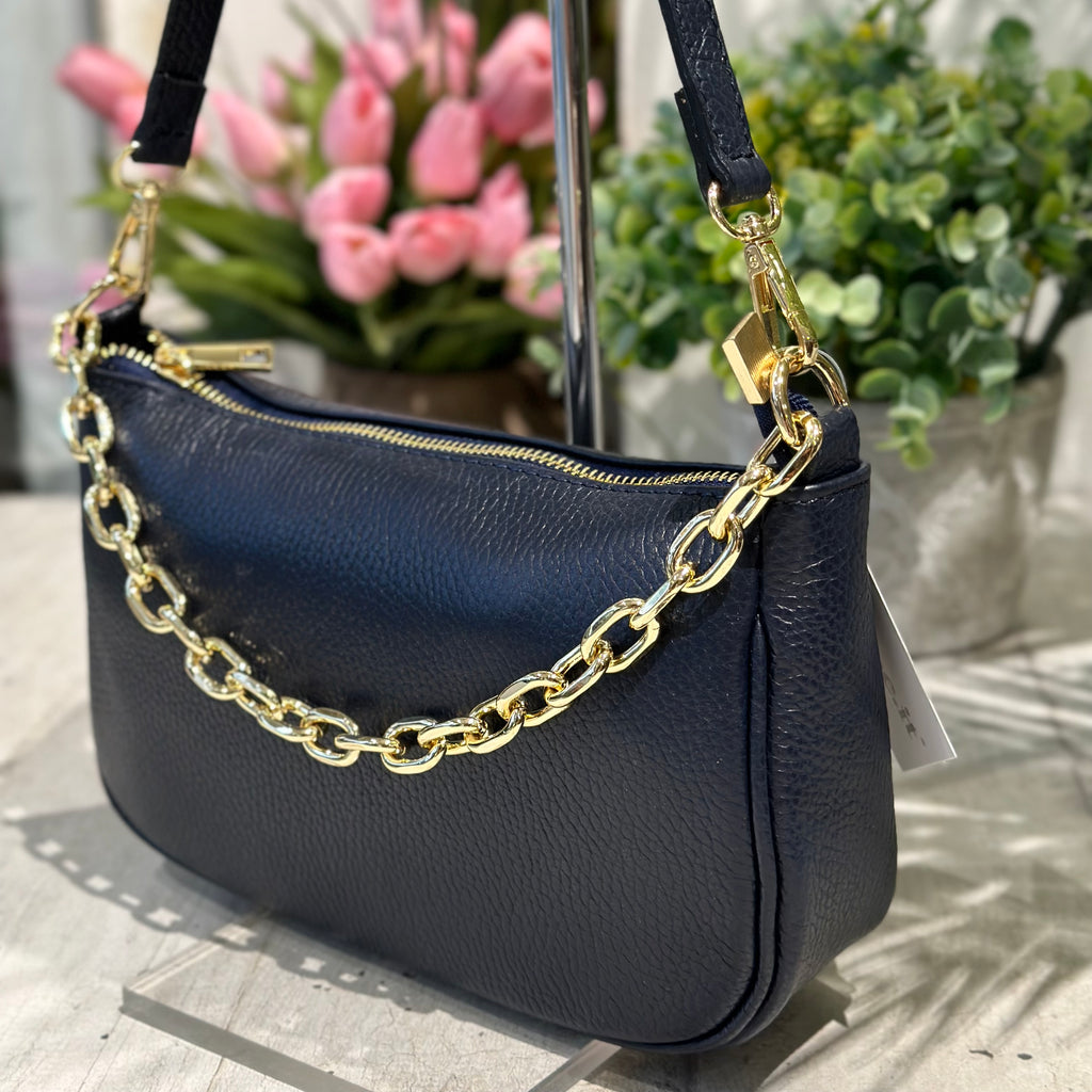 Klassische dunkelblaue Ledertasche mit Schulterkette - 3