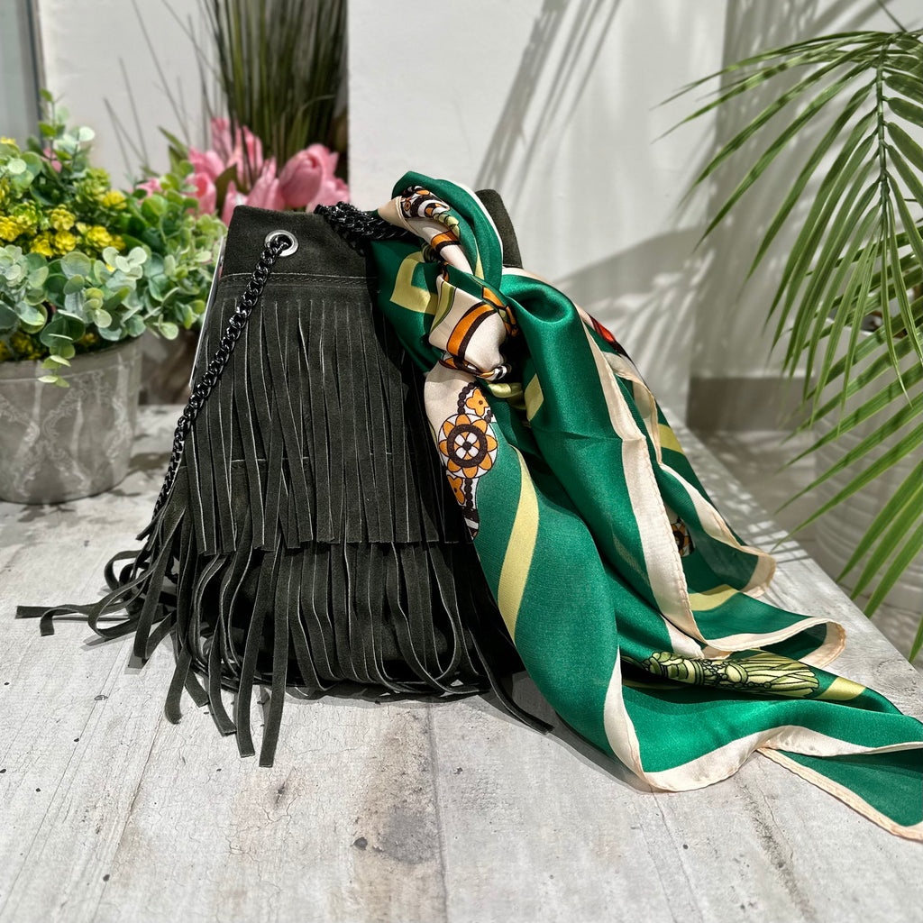 Borsa a Secchiello con Frange Verde + FOULARD in Tinta Vera Pelle Scamosciata