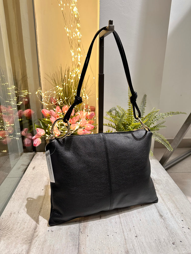 Borsa a Spalla in Vera Pelle con Anelli Shopping Bag Nera MILVA