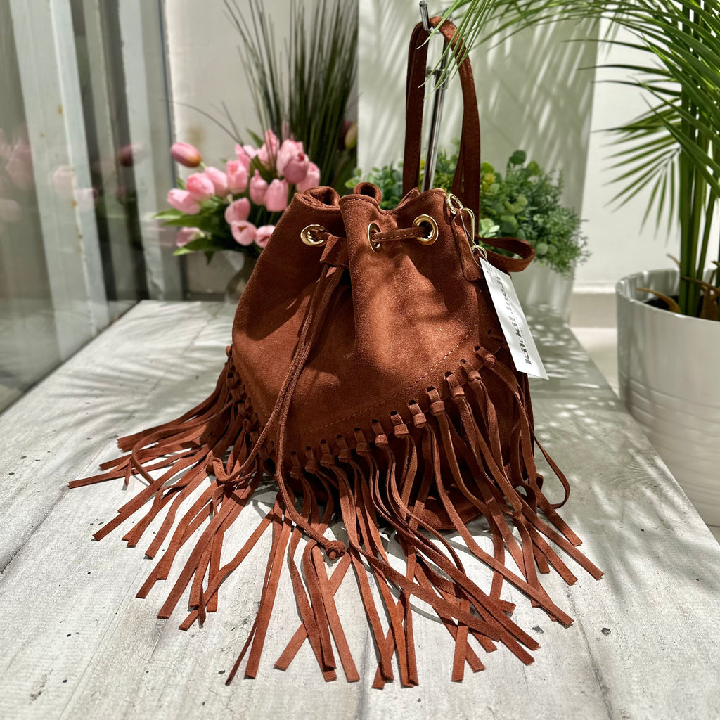 Suede Bucket Bag with Fringed Shoulder Strap and Golden Loops Eva Terra - 3