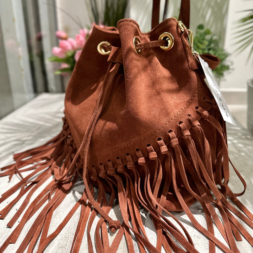Suede Bucket Bag with Fringed Shoulder Strap and Golden Loops Eva Terra - 2