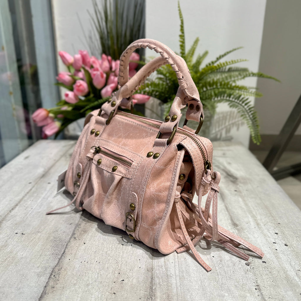 Mini-Schultertasche in Puderrosa mit Schultergurt aus echtem Vintage-Leder - 2