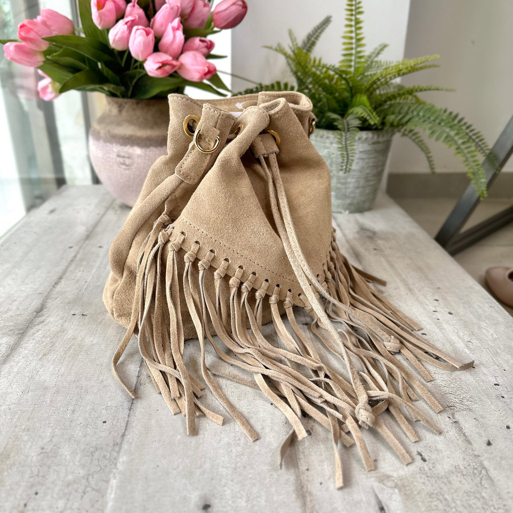 Bucket Bag with Beige Fringes in Suede KIKKIBAGS EVA - 2