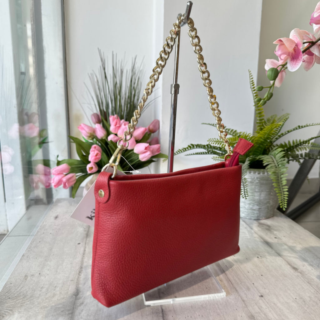 Borsa Rossa in Vera Pelle Battuta con Zip a Spalla Catena e Tracolla Interna VITTORIA - 2
