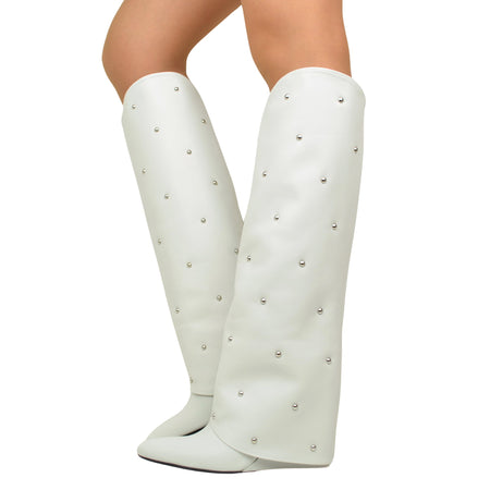 Stiefel mit Gamasche und silbernen Nieten, 9 cm Keilabsatz, limitierte Auflage, Weiß