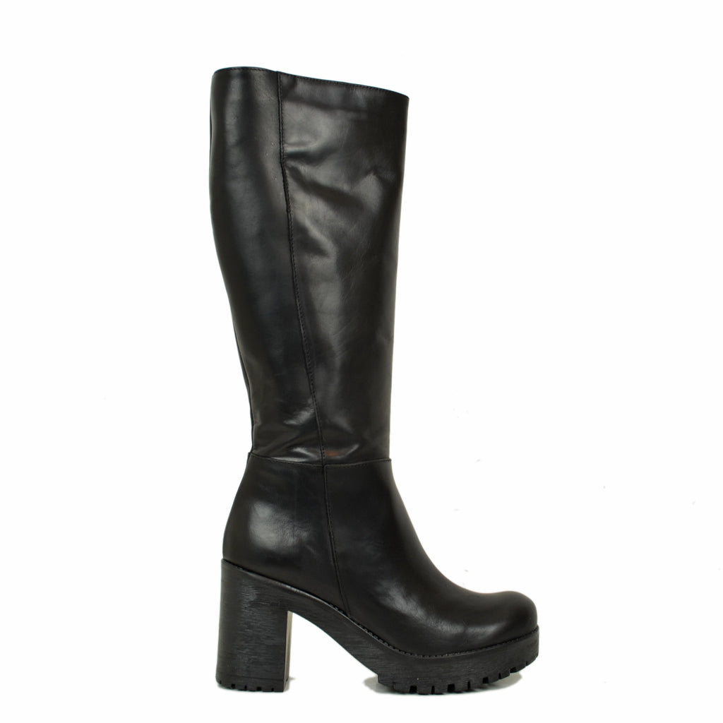 Black Women's Boots with Zip in Leather Made in Italy - 3