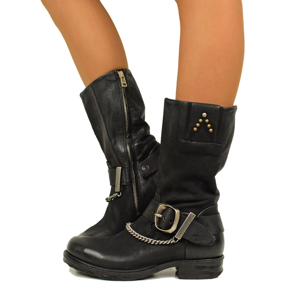 Women's Biker Boots in Black Tumbled Leather AS98 Chain and Zip