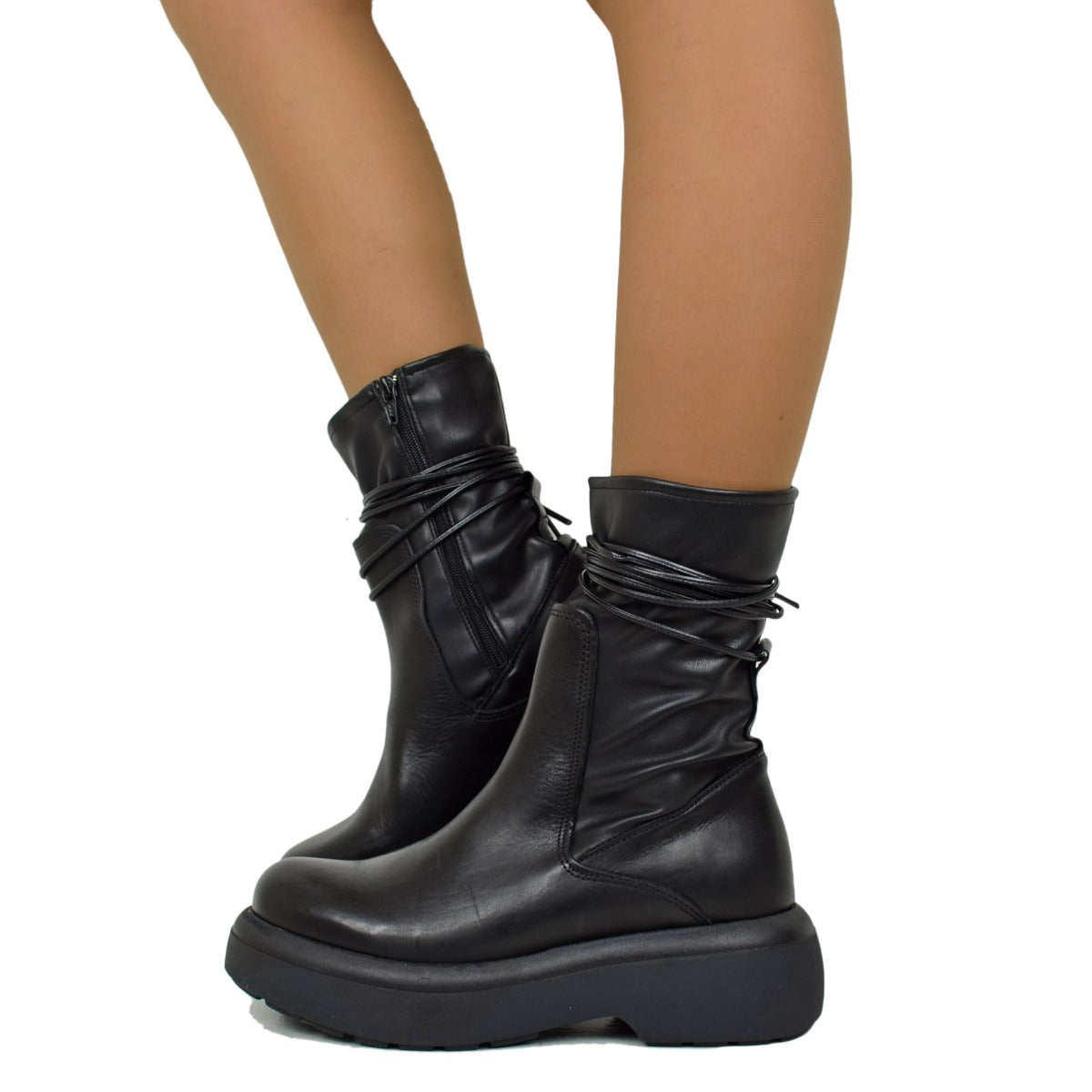 DREAM PAIRS Stivaletti da donna elasticizzati Chelsea con plateau e tacco a blocco basso con suola a blocco, senza lacci, SDAB2316W, Nero , 40 EU DREAM PAIRS Stivaletti da donna elasticizzati Chelsea con plateau e tacco a blocco basso con suola a blocco, senza lacci, SDAB2316W, Nero , 40 EU