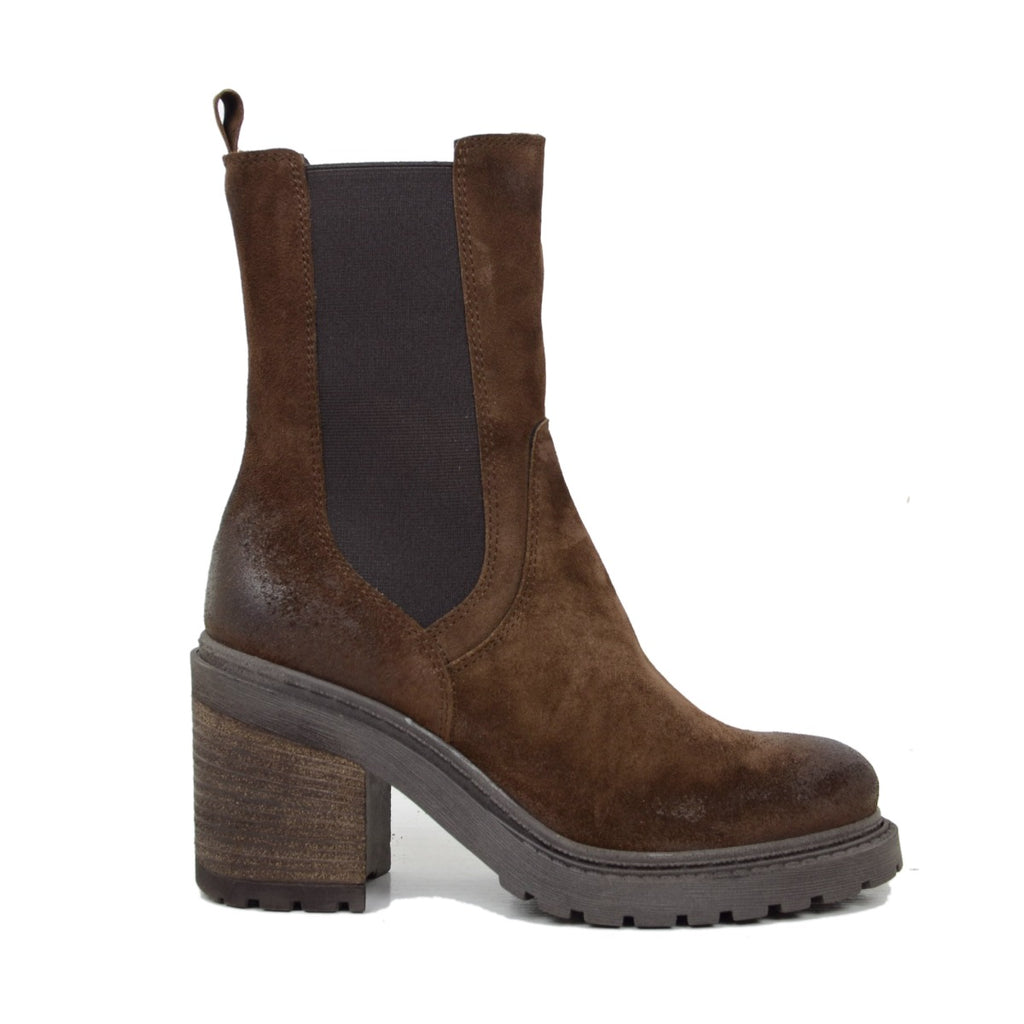 Beatles-Stiefeletten aus dunkelbraunem Wildleder im Vintage-Stil - 2