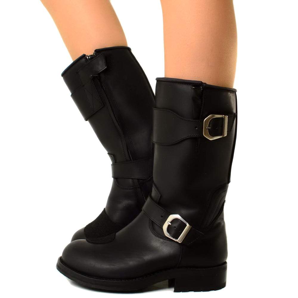 Biker Boots Waterproof with Vibram sole in Black Leather