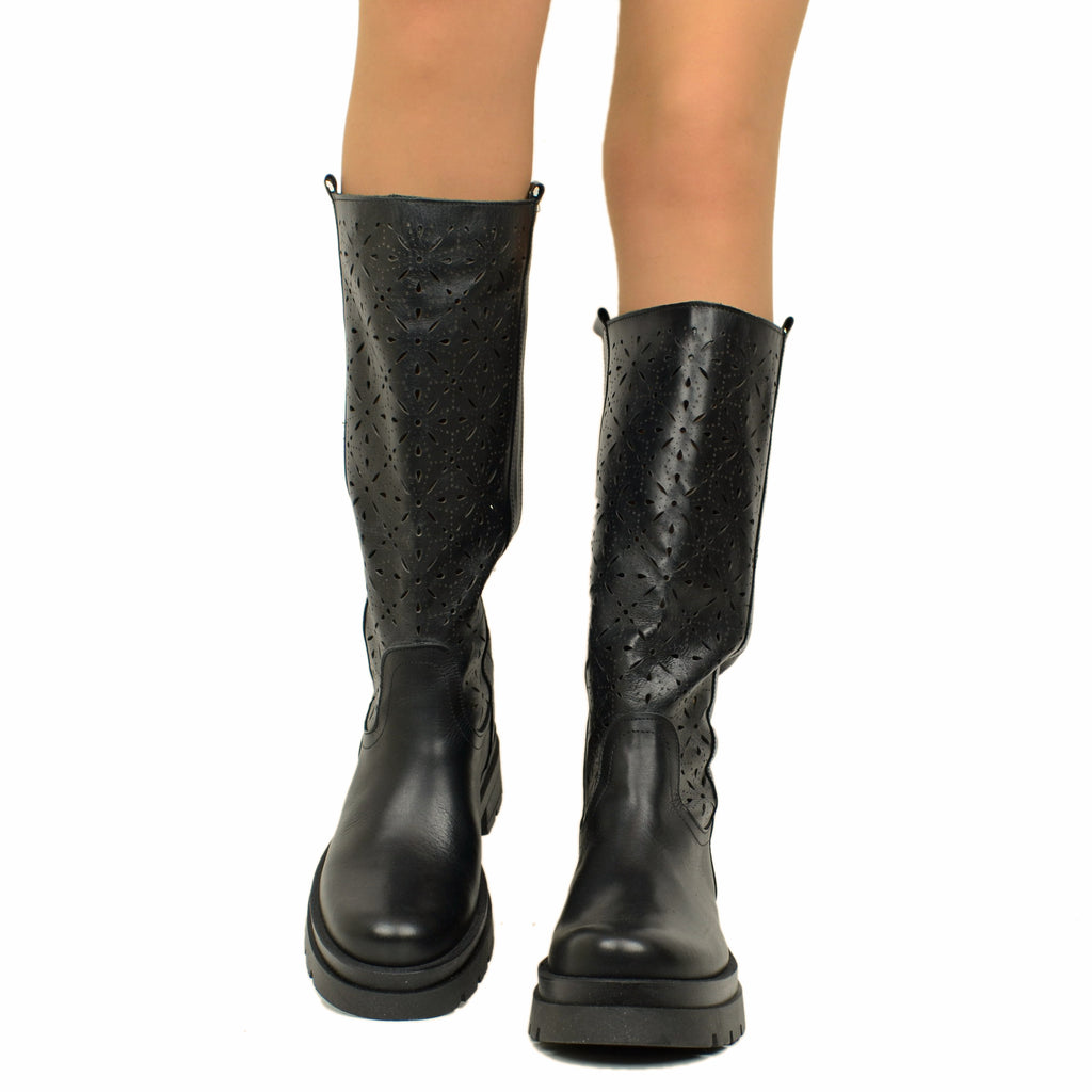 Stivali Donna Traforati Neri in Pelle con Fondo Platform - 4