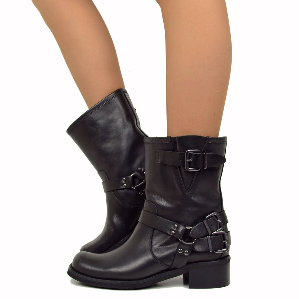 Damen-Stiefeletten aus schwarzem Leder mit quadratischer Zehenpartie, hergestellt in Italien