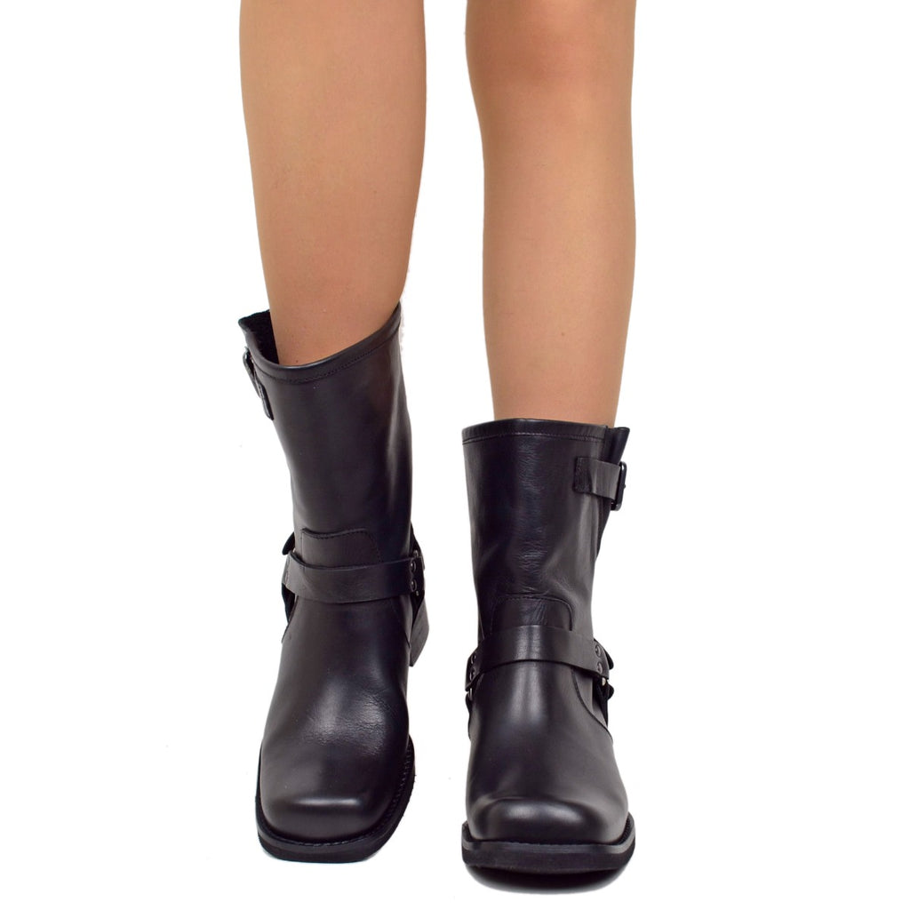 Damen-Stiefeletten aus schwarzem Leder mit quadratischer Zehenpartie, hergestellt in Italien - 3