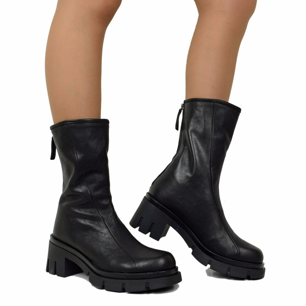 Damen-Stiefeletten aus schwarzem Leder, hergestellt in Italien, mit Reißverschluss hinten - 4