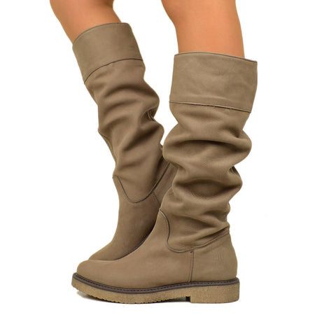 Taupefarbene Damenstiefel von Camperos aus Nubukleder, hergestellt in Italien
