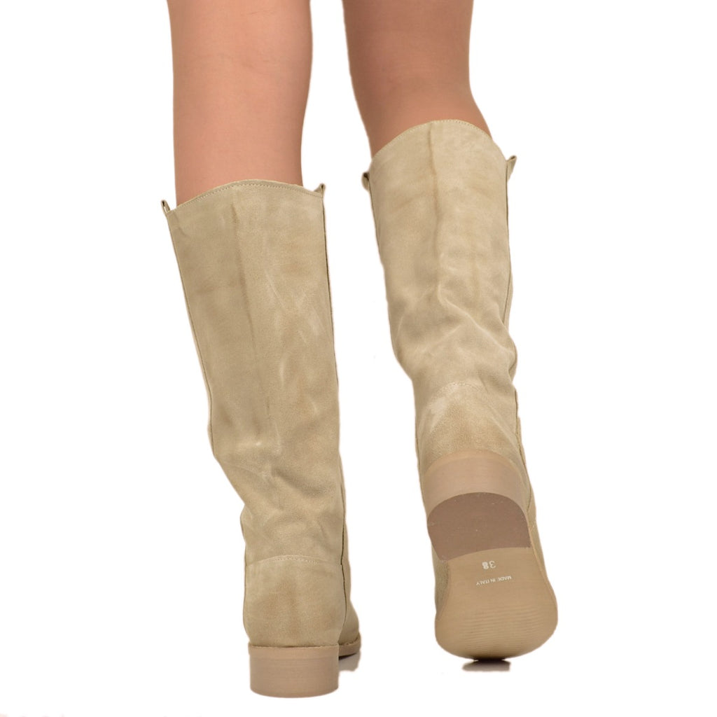 Camperos Women's Beige Boots in Vintage Suede Leather - 6