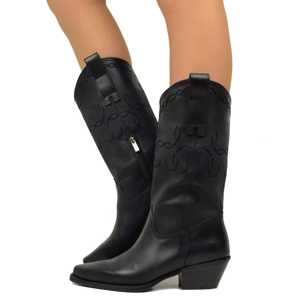 Schwarze Texan-Stiefel aus Nubukleder mit Nähten und seitlichem Reißverschluss
