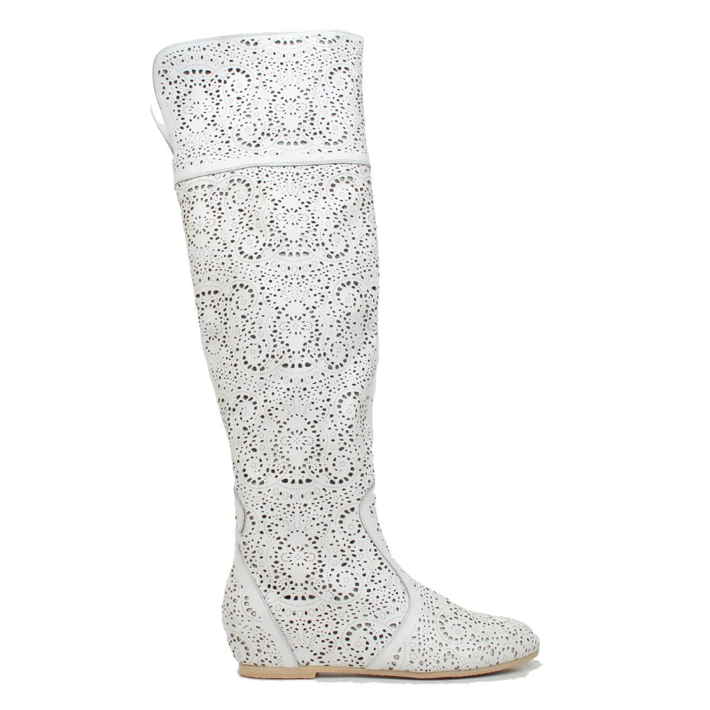 Weiße, perforierte, kniehohe Cuissardes-Stiefel aus Leder - 3