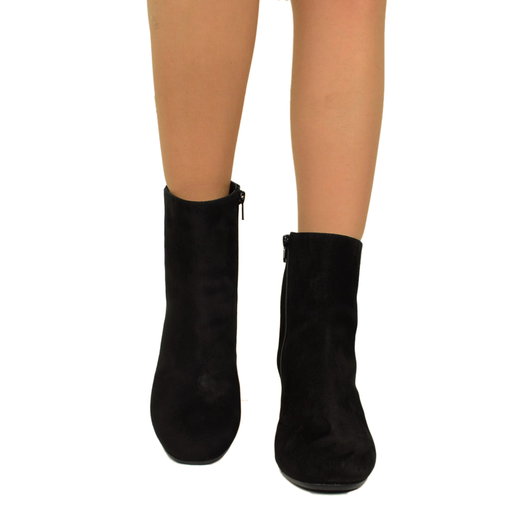 Stivaletti Donna Neri in Pelle Scamosciata Tacco Medio con Zip - 3