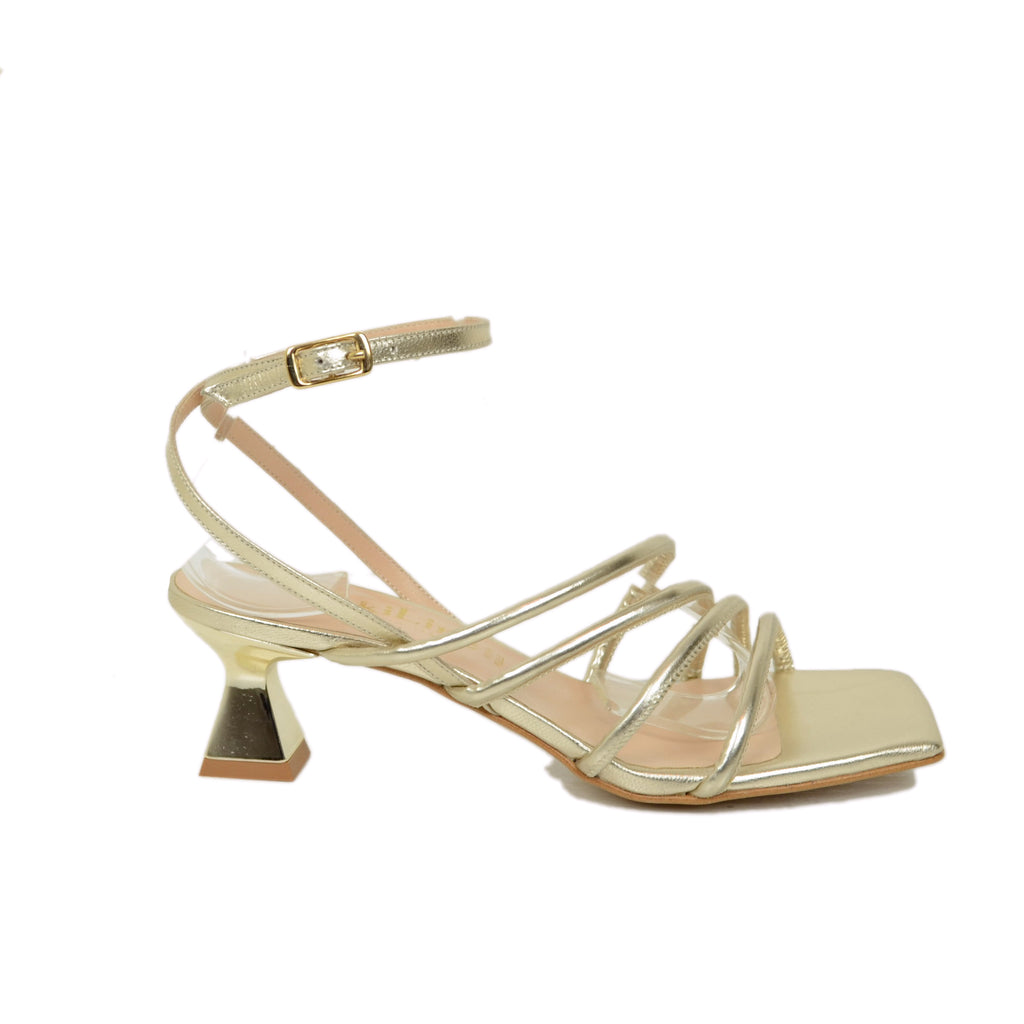 Platinfarbene Damensandalen mit Spulenabsatz, hergestellt in Italien - 2