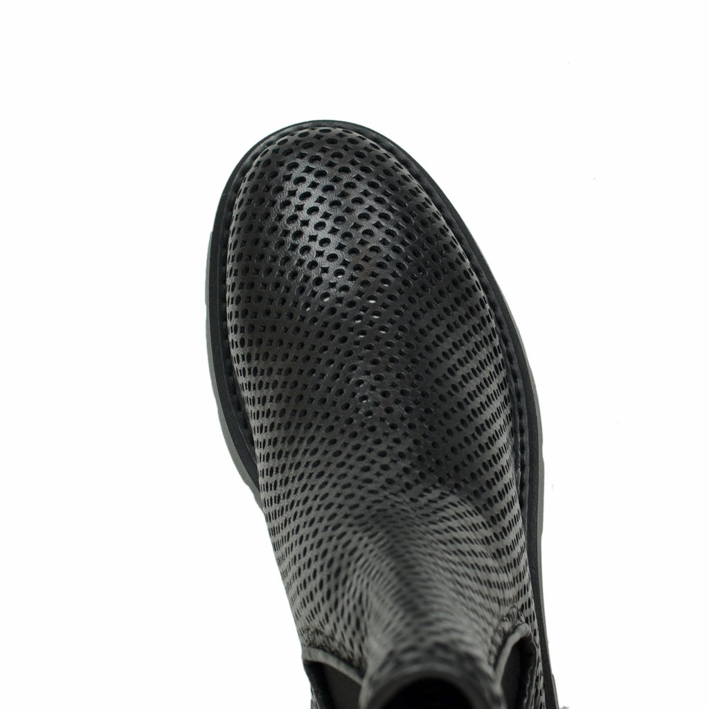 Schwarze, perforierte Beatles-Stiefeletten für Damen, hergestellt in Italien - 3
