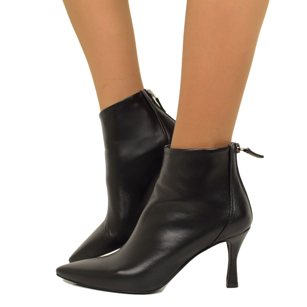 Women's Black Leather Ankle Boots with Zip Made in Italy